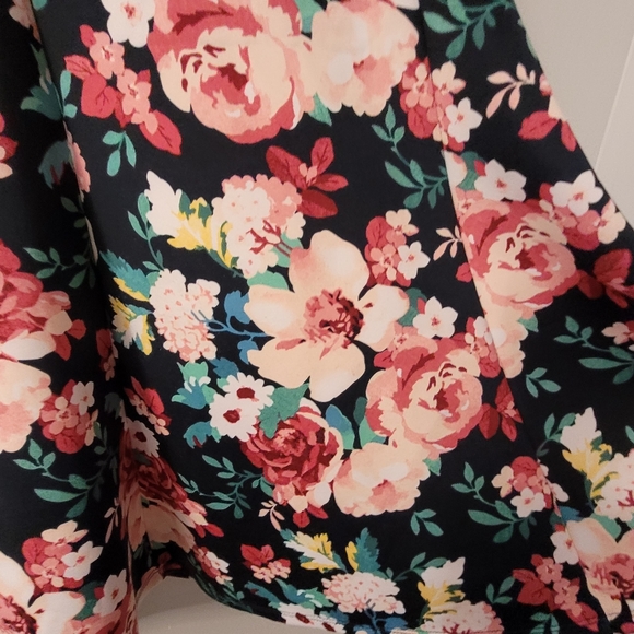 Abercrombie Kids Black Floral Dress Size 15/16 - Picture 5 of 8